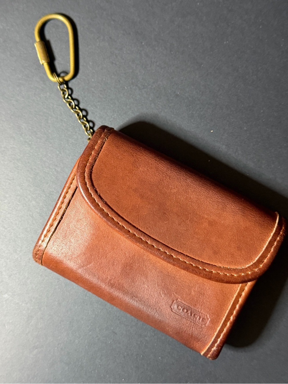 VINTAGE Coach 90’s Wallet w/ Keychain Clip, Zip Coin Card Slots British Tan